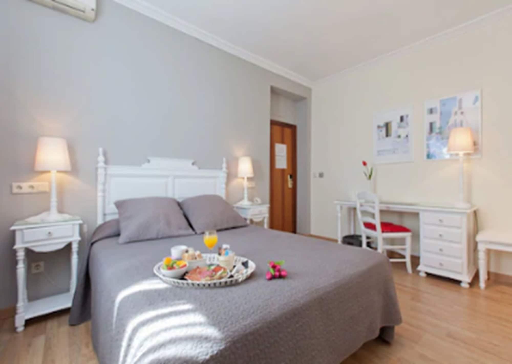 Hotel Mr Costa Blanca เดเนีย ภายนอก รูปภาพ