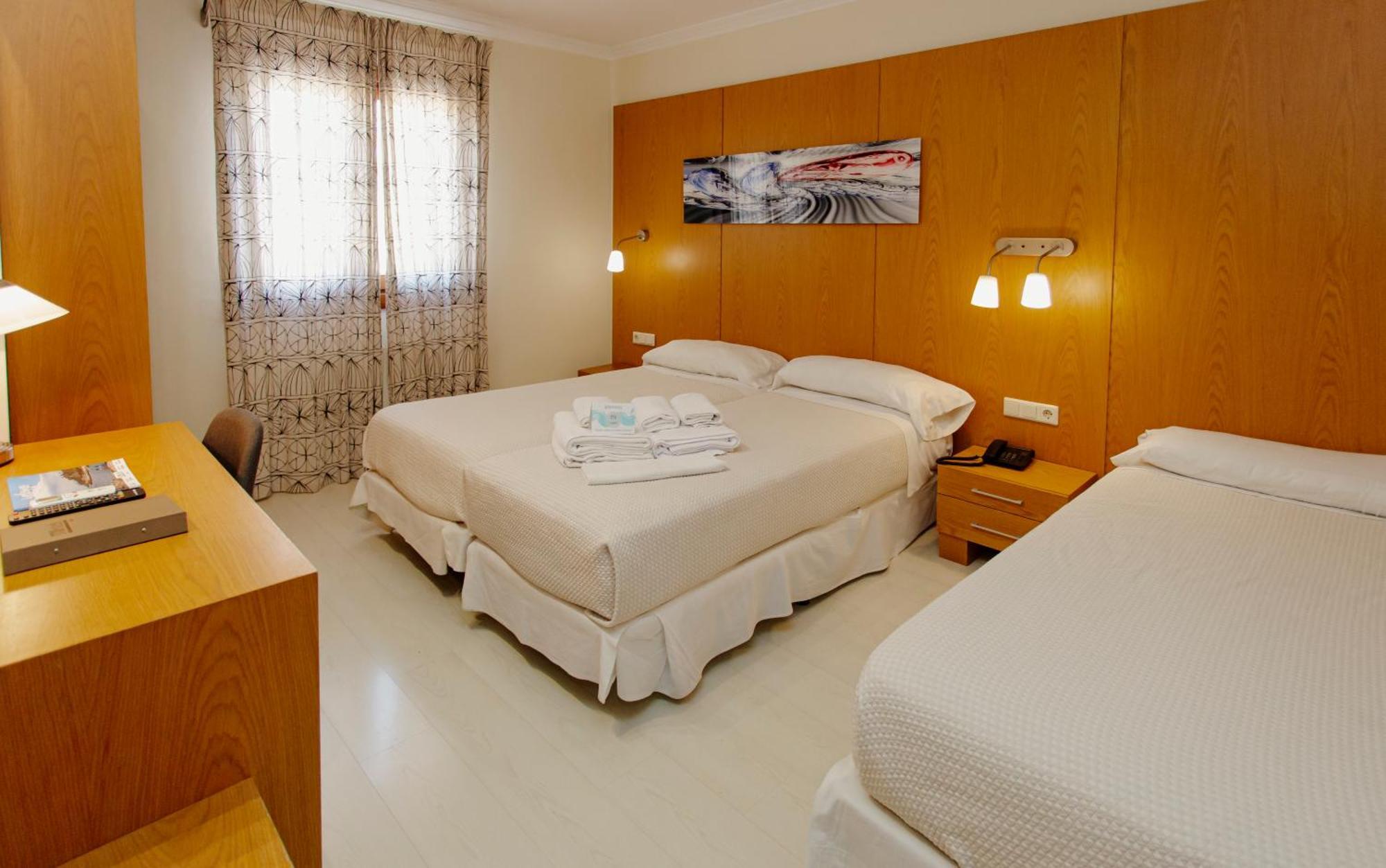 Hotel Mr Costa Blanca เดเนีย ภายนอก รูปภาพ
