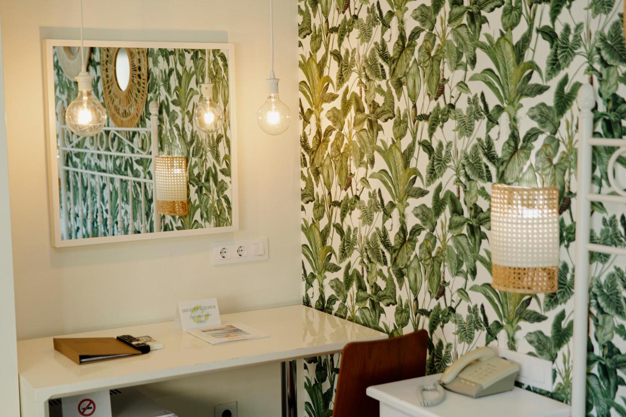 Hotel Mr Costa Blanca เดเนีย ภายนอก รูปภาพ
