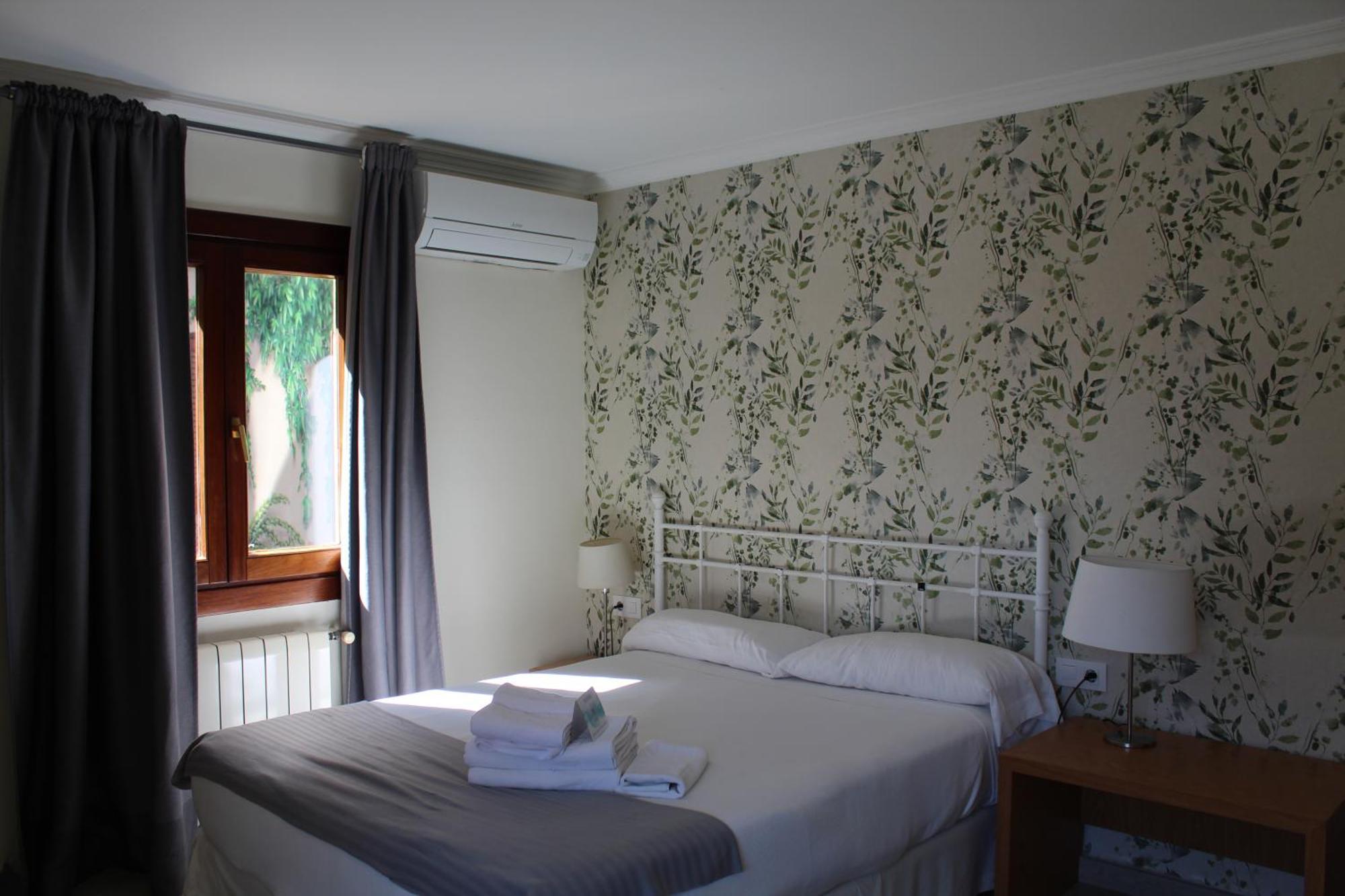 Hotel Mr Costa Blanca เดเนีย ภายนอก รูปภาพ