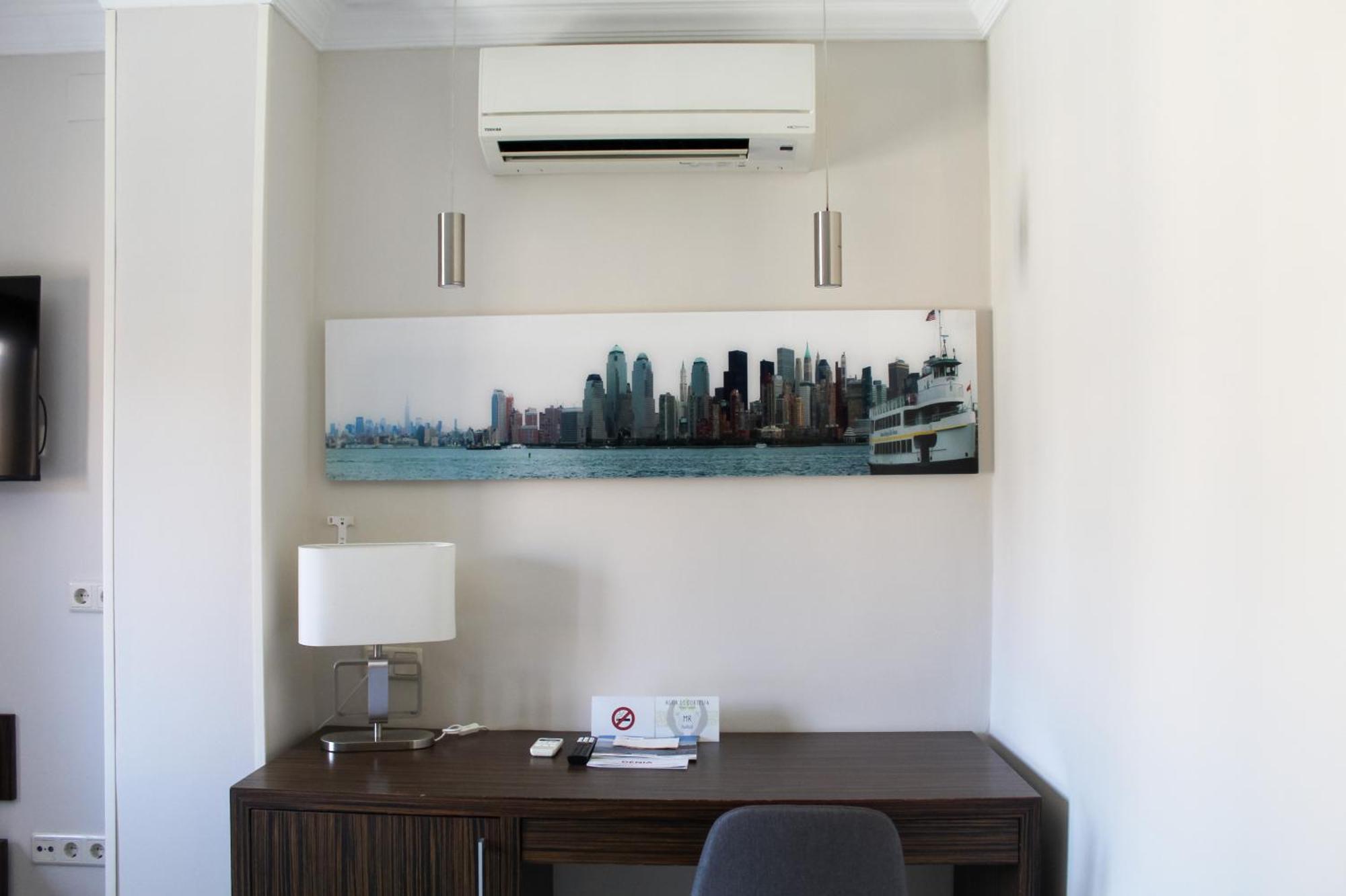 Hotel Mr Costa Blanca เดเนีย ภายนอก รูปภาพ