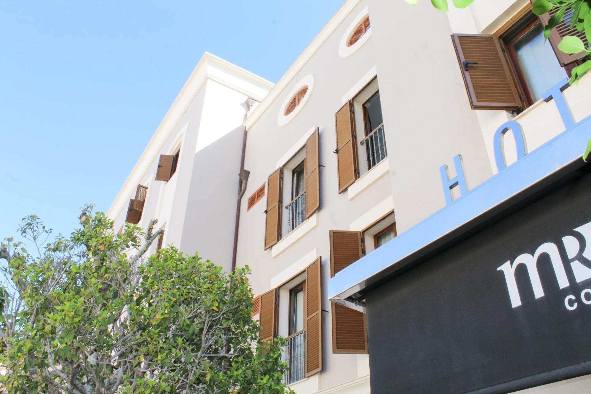 Hotel Mr Costa Blanca เดเนีย ภายนอก รูปภาพ